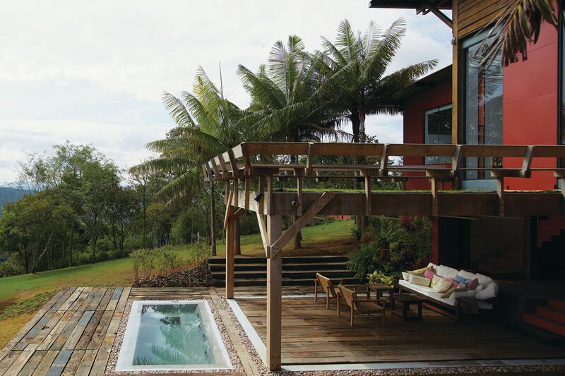 galleries/2014/05/23/omg-i-want-this-house-atibaia-brazil-photos/140721-OMG-Mabrouk05_zupizo