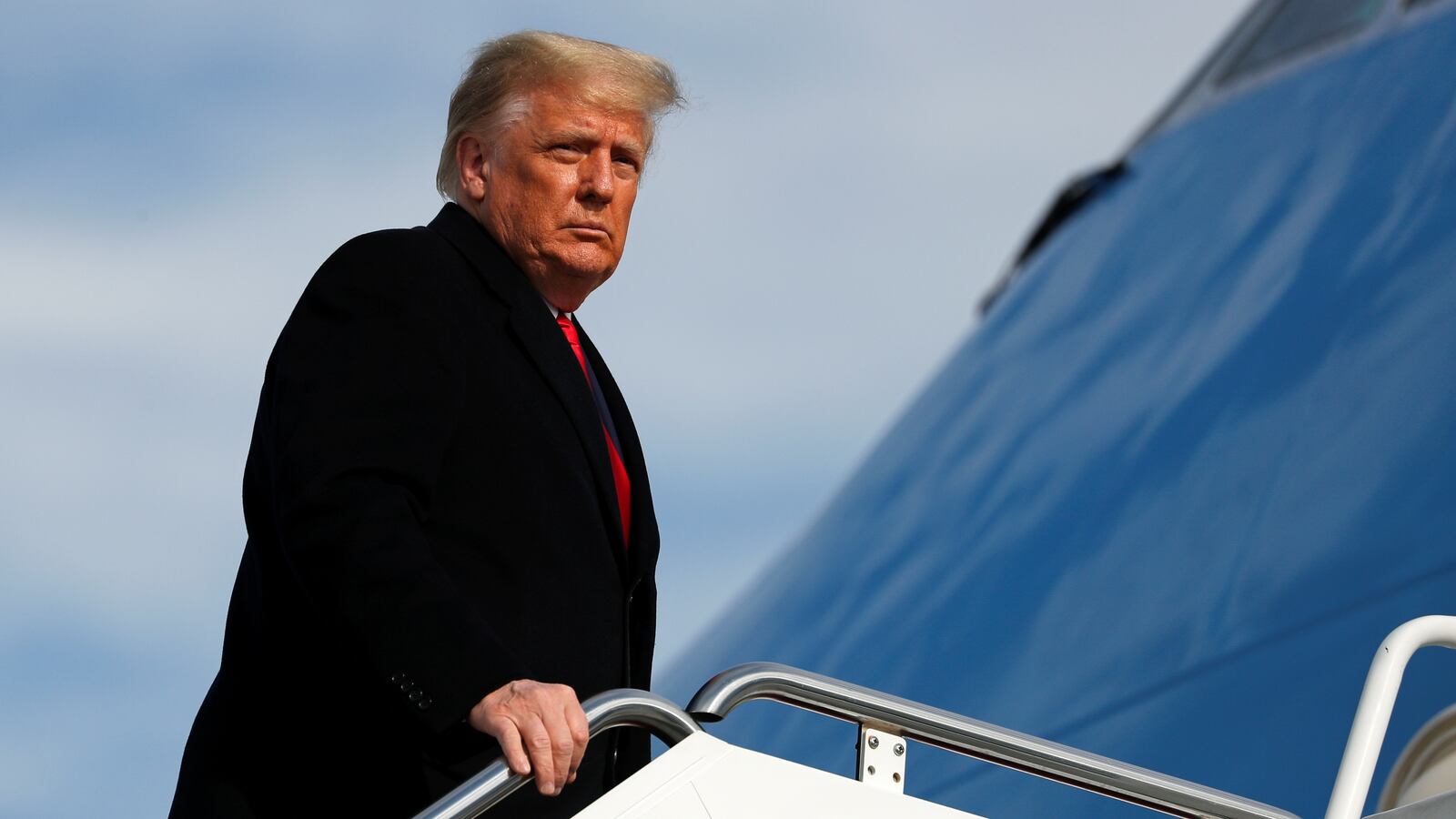 2020-12-12T173620Z_1808506861_RC2TLK9VAGCS_RTRMADP_3_USA-TRUMP_xxae8n