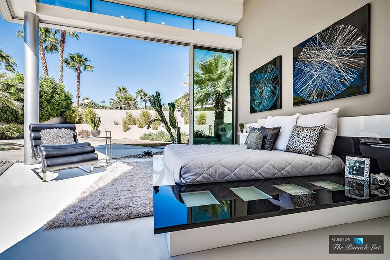 180213-mcnearney-omg-i-want-this-house-ranch-mirage-30_x6ragf