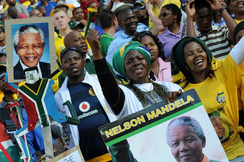 galleries/2013/12/05/nelson-mandela-s-life-in-photo/131205-mandela-12_ws3qev