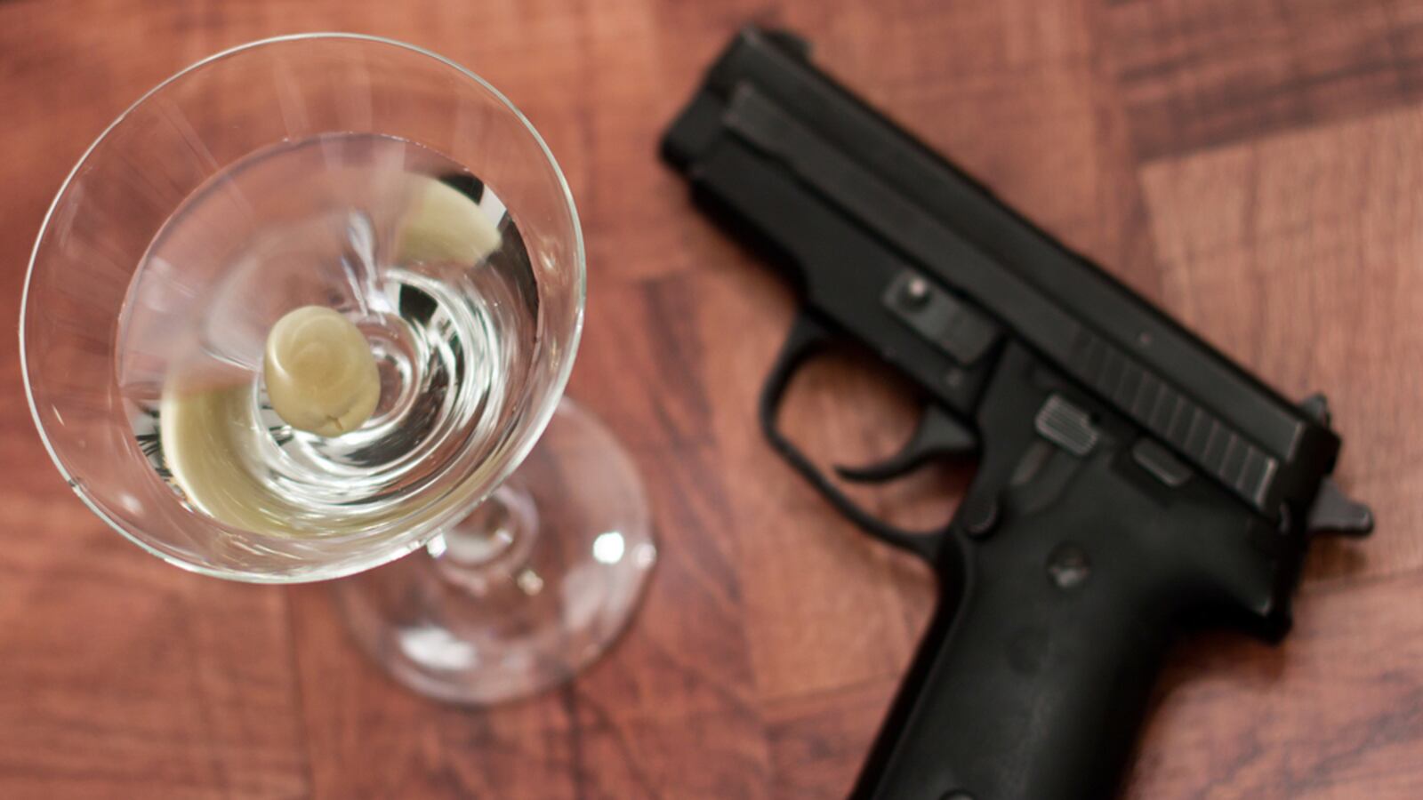 articles/2014/04/24/guns-in-bars-what-could-go-wrong/140423-schecter-gun-bill-tease_lbtyhm