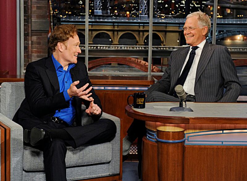 galleries/2012/08/21/tivo-s-top-20-shows-watched-before-bed-jimmy-fallon-lost-girl-more/SLIDE4_LateShowwithDavidLetterman_vqttbh
