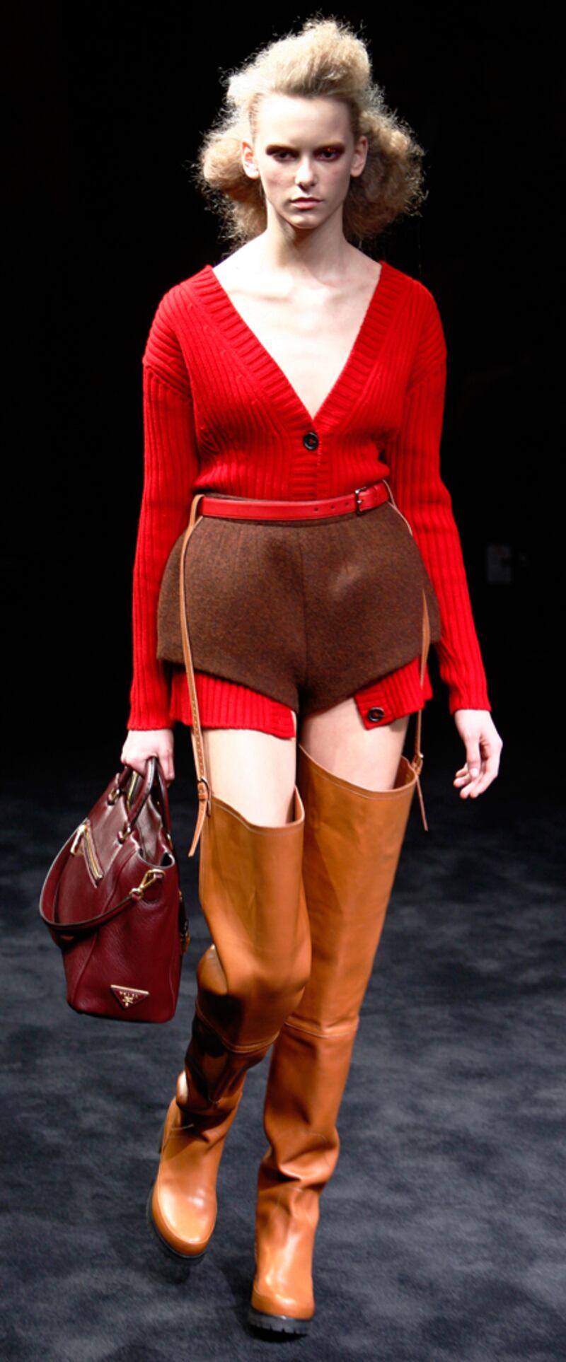 galleries/2012/07/10/lady-gaga-katy-perry-more-stars-without-pants/no-pants---prada_yjcbma