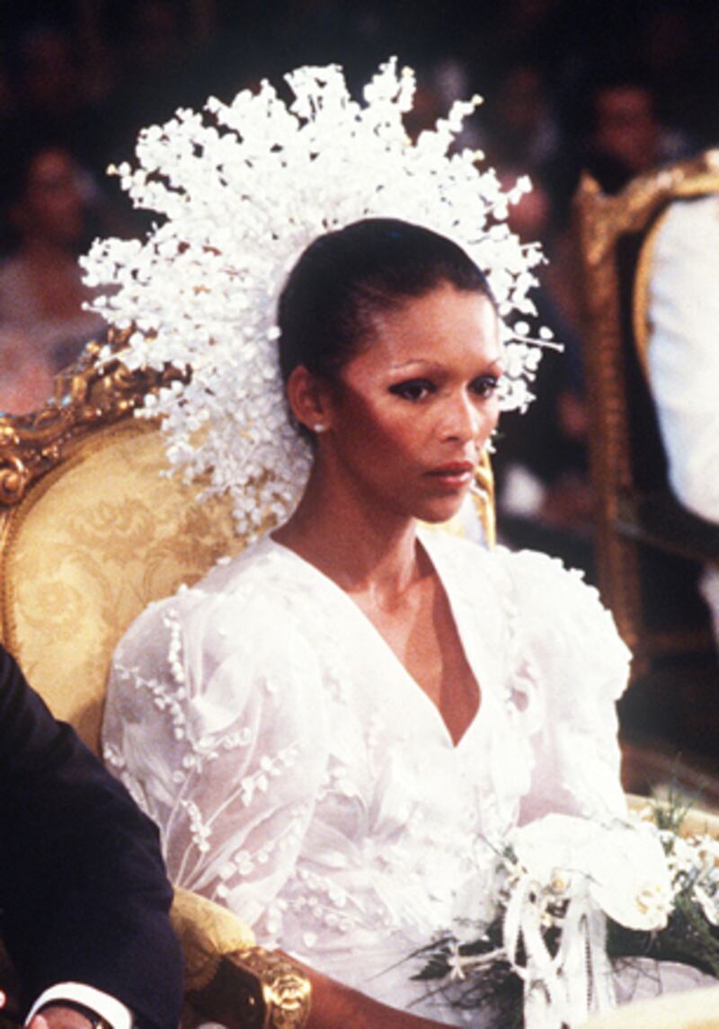 galleries/2011/01/17/dictators-wives/dictators-wives---bennett_acalxl