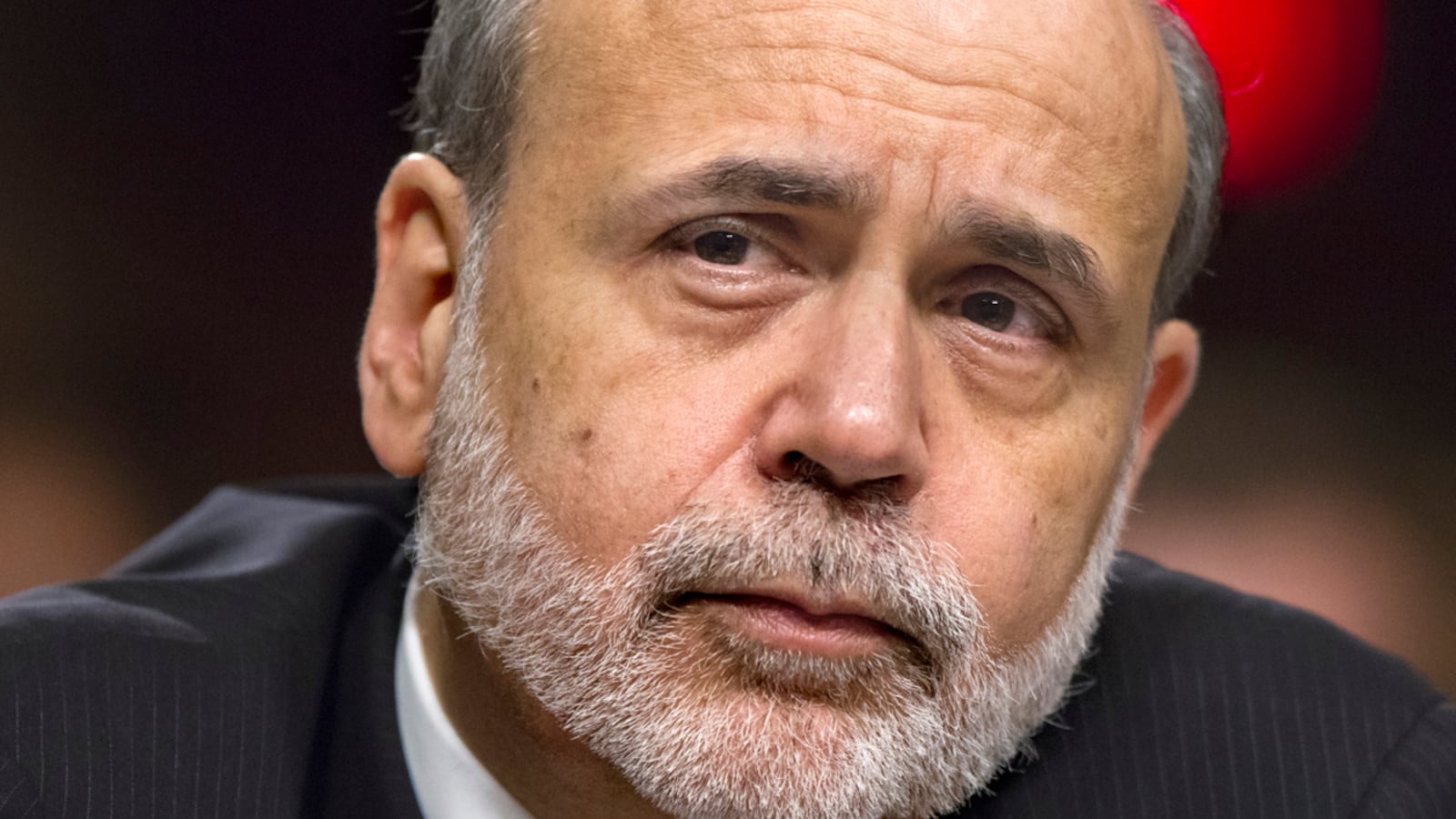 articles/2012/07/17/can-ben-bernanke-like-john-roberts-ignore-political-pressure-and-do-his-job/fed-reserve-bernanke-shrum_alfjyp