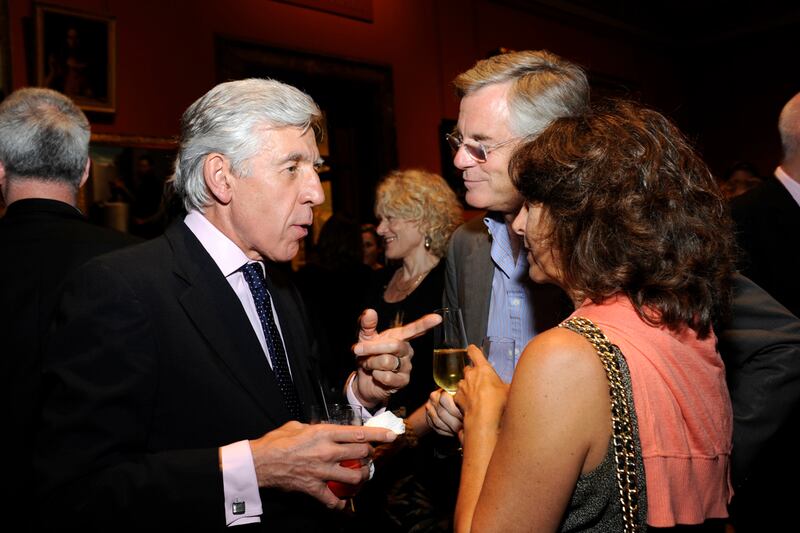 galleries/2011/09/30/burberry-ceo-angela-ahrendts-speaks-at-credit-suisse-and-newsweek-and-daily-beast-event-photos/burberry-dinner-angela-ahrendts-photos-three_gmguuf