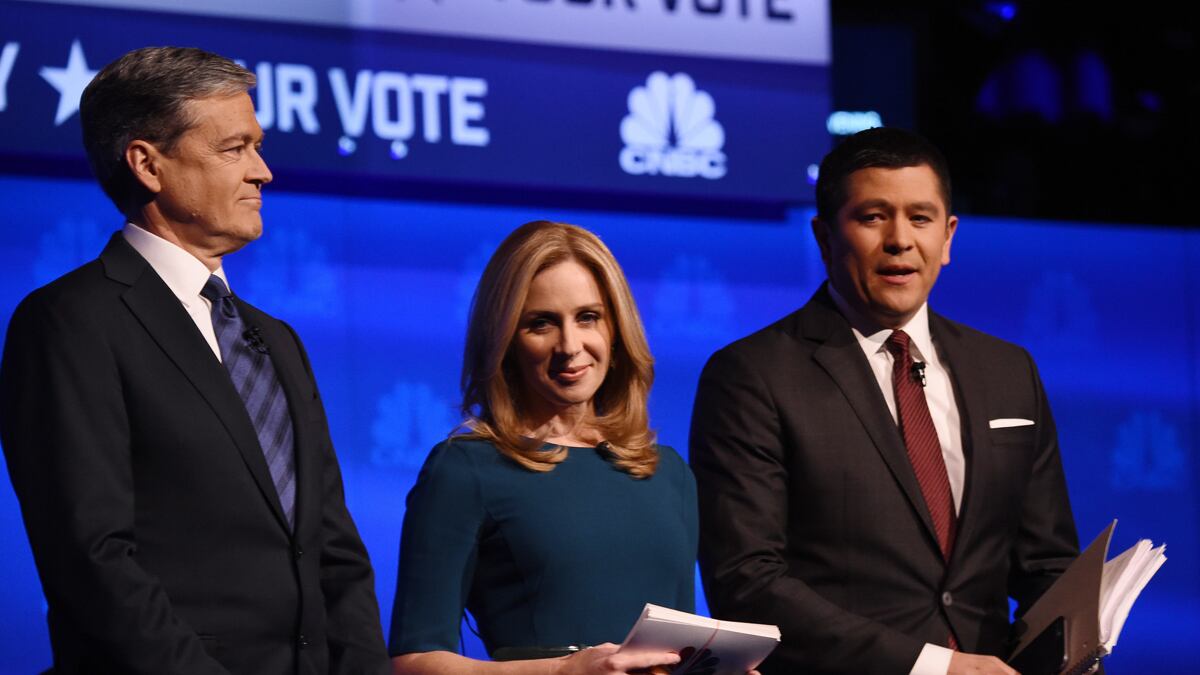 cheats/2015/10/30/cnbc-staff-shell-shocked-post-debate/151030-cnbc-debate-cheat_f8hvbf