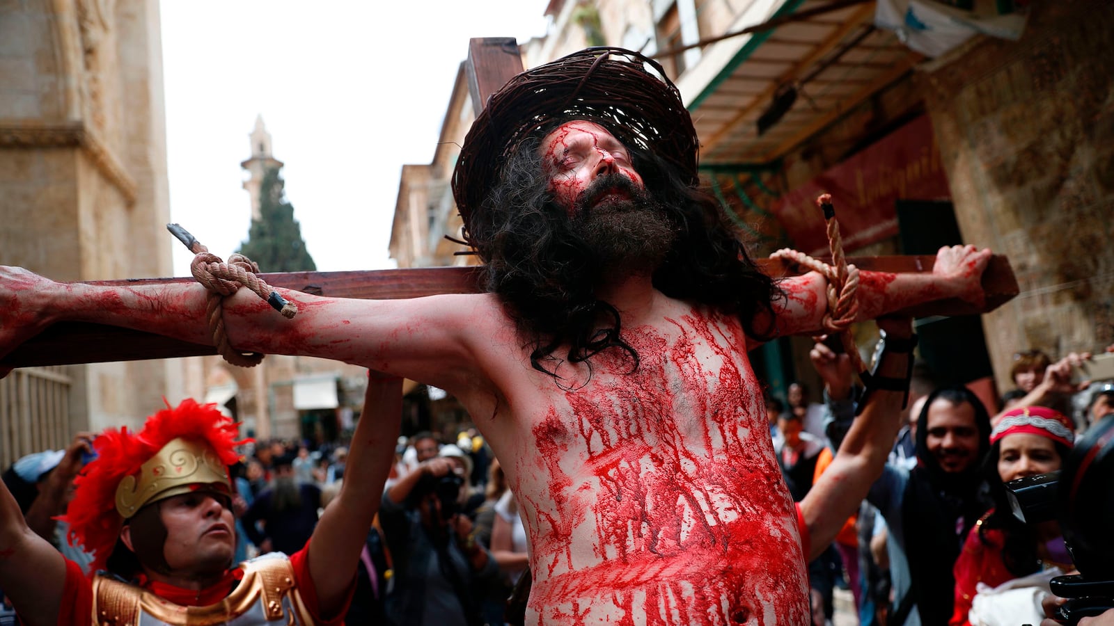 galleries/2017/04/14/good-friday-brings-gory-re-enactments-of-christ-s-crucifixion/170413-crucifixion-rennactments-01_uxx6ci