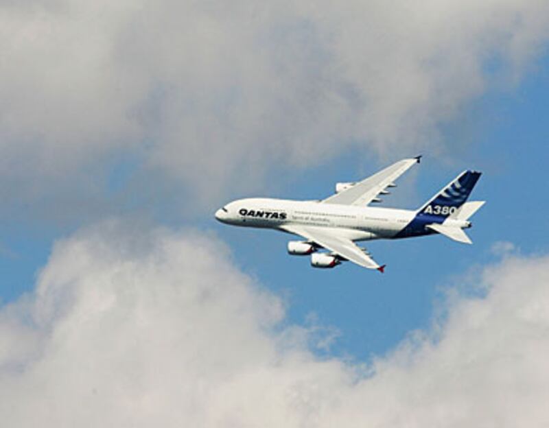 articles/2010/11/04/qantas-a380-engine-emergency-is-superjumbo-safe/irving-airbus-380_138681_ymvzqw