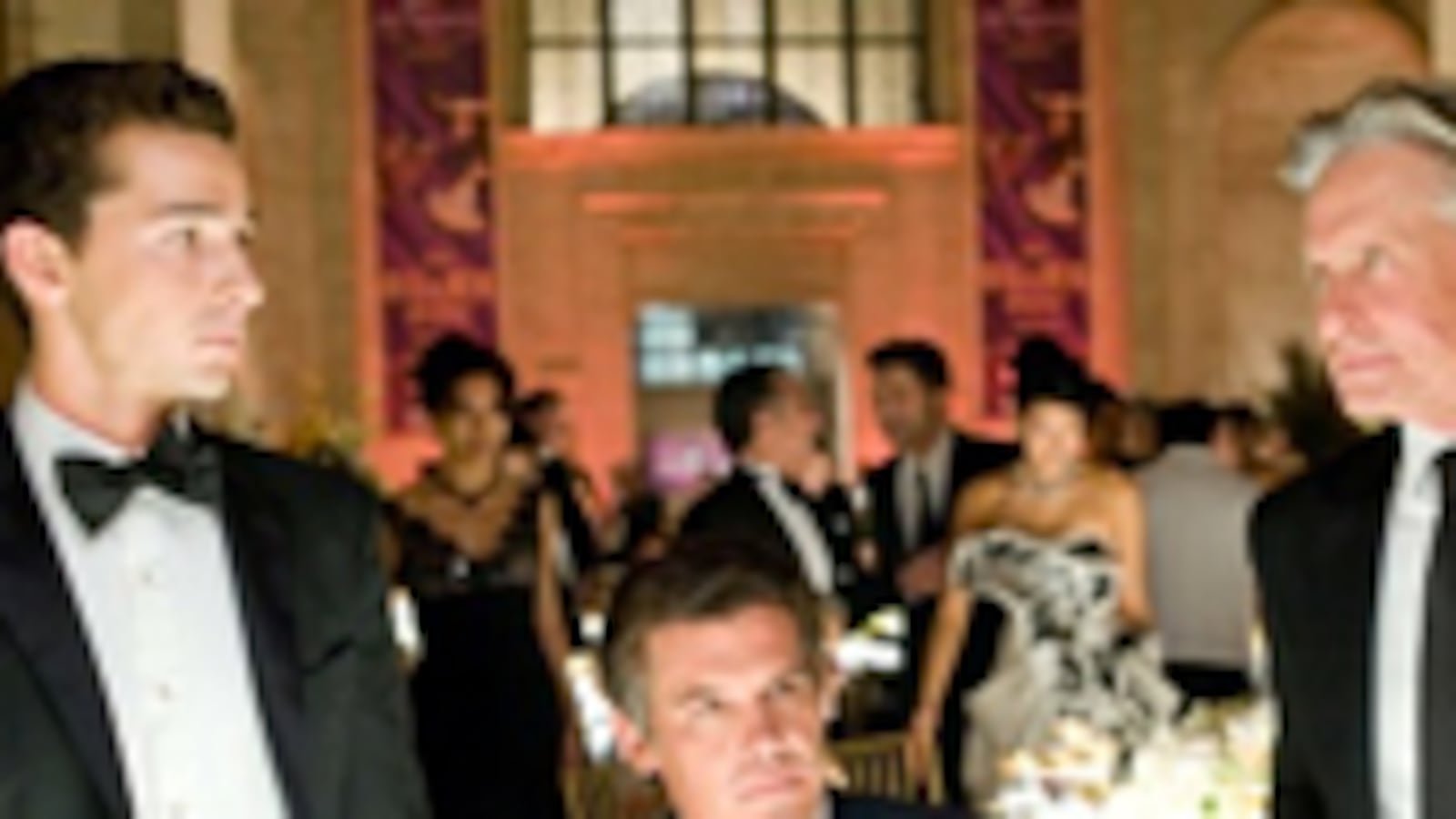 articles/2010/09/24/wall-street-2-as-reviewed-by-wall-street-itself/lane-wall-street-2-1_128904_tqnzpm