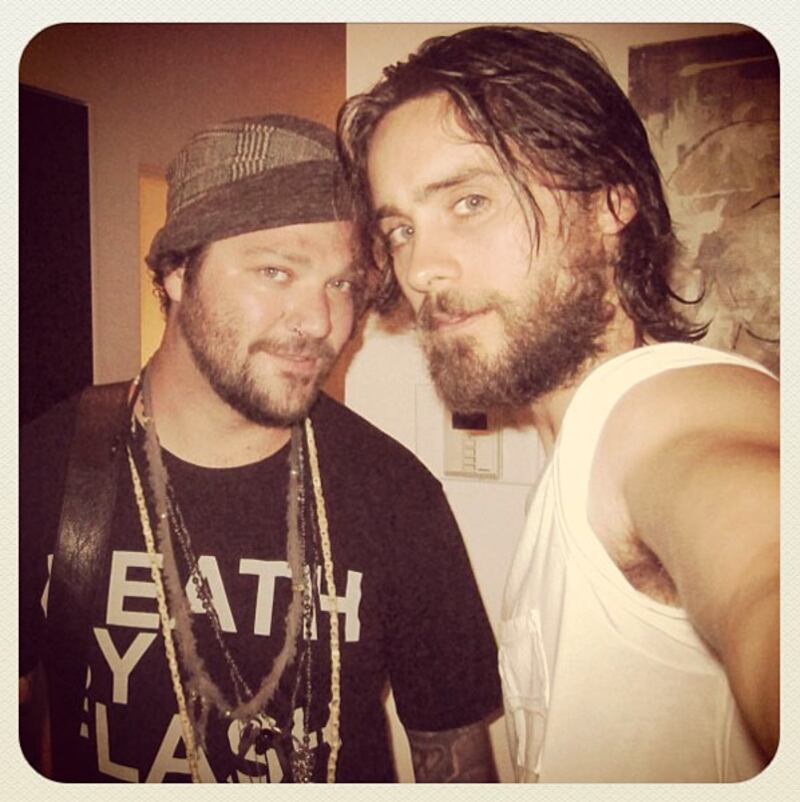 galleries/2012/08/05/kim-kardashian-mc-hammer-more-celebrity-twitter-pictures-photos/twitpics-120802-leto_jugsdo