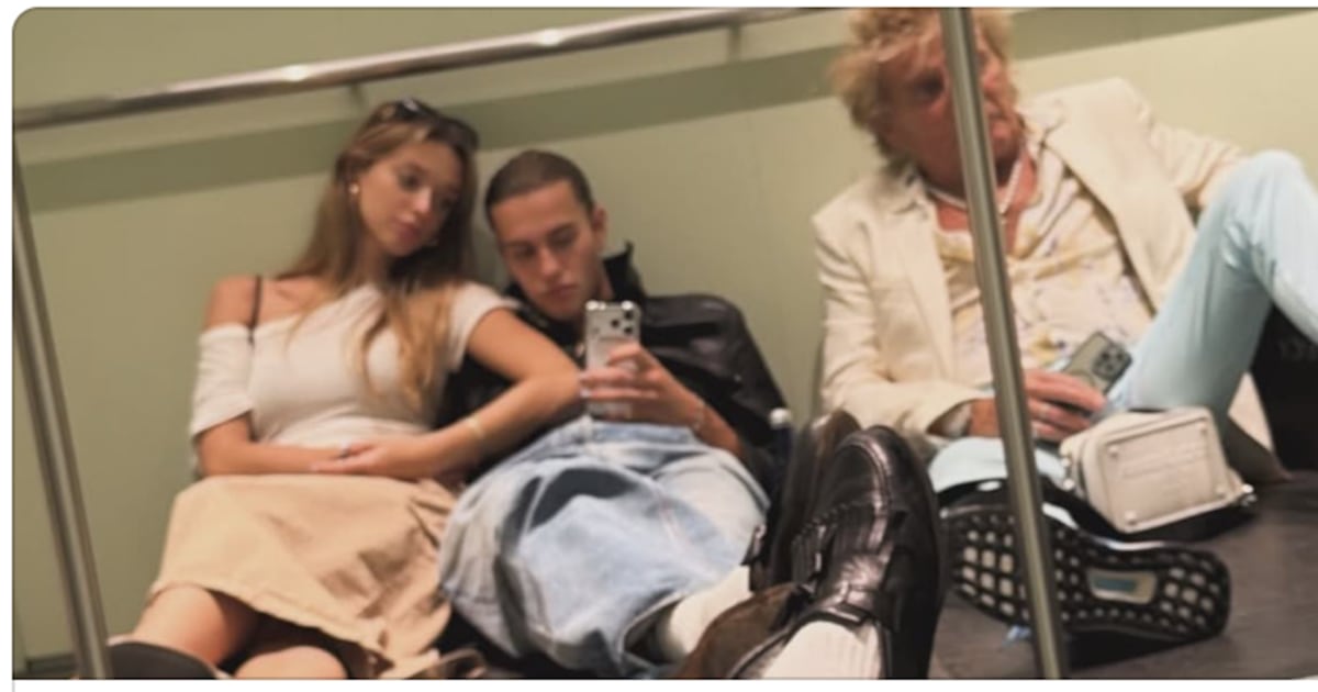 Rock Legend, 81, Gets Trapped in Elevator