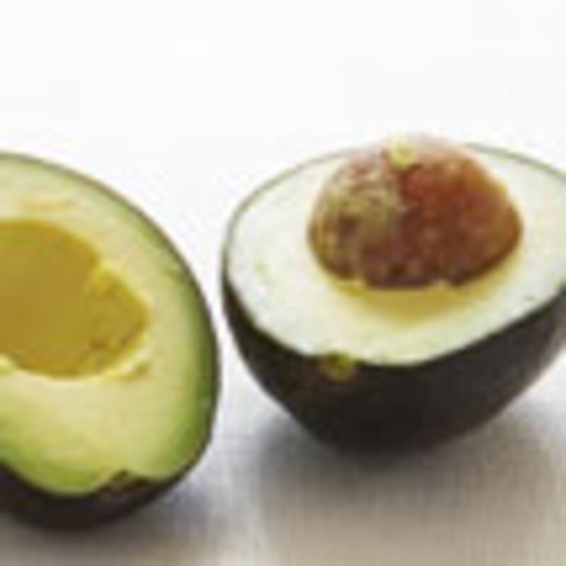 articles/2010/05/04/what-to-eat-cinco-de-mayo/wte-cinco-de-mayo---guacamole_cytfmp