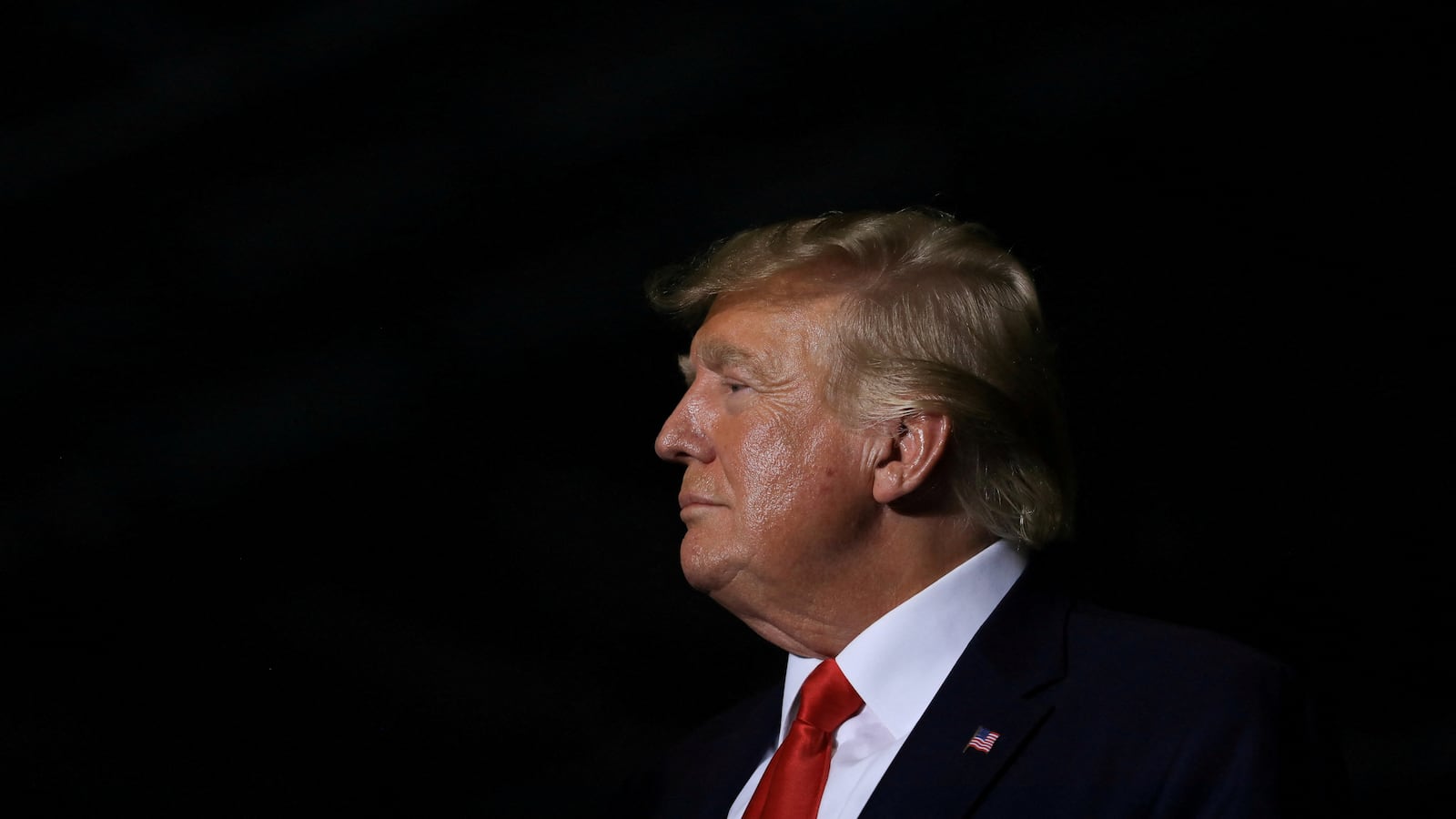 2022-04-20T142940Z_800690417_RC2DFT9DP9I8_RTRMADP_3_USA-TRUMP-NEW-YORK_mjcrgz