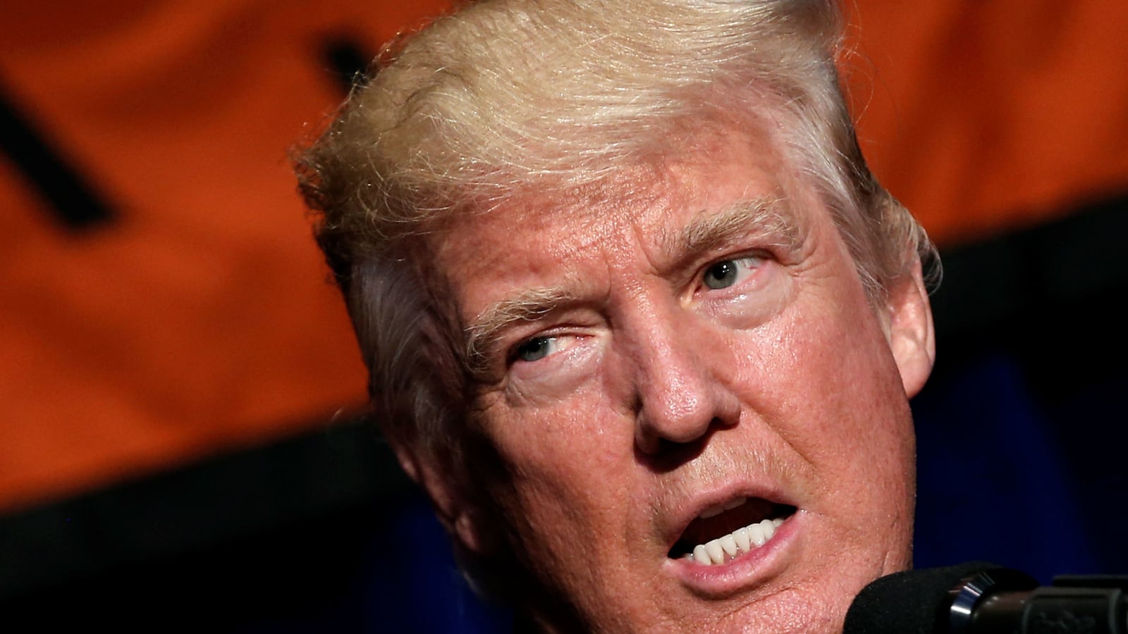 cheats/2016/09/14/trump-flips-won-t-release-medical-records/160914-trump-medical-cheat_onffny