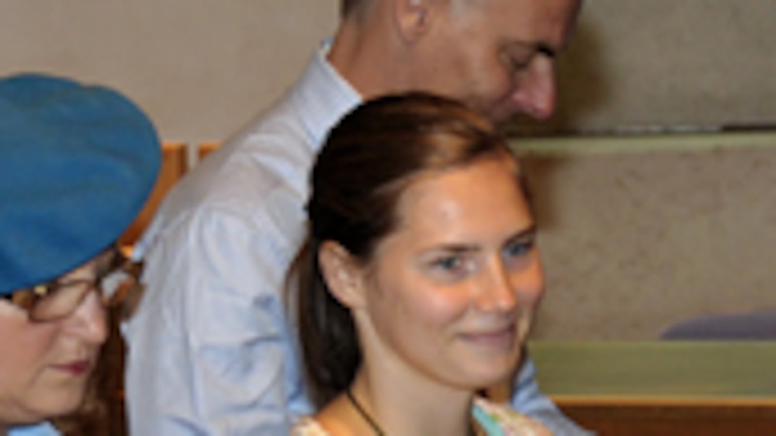 articles/2009/07/07/knox-defense-has-its-day/nadeau-amanda-knox-trial-1_36221_y4sret