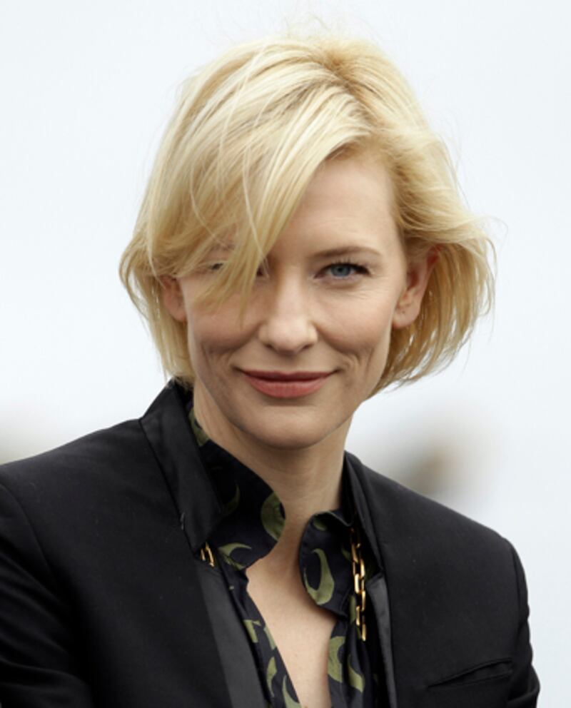 galleries/2011/12/09/stars-who-have-sworn-off-plastic-surgery-photos/cate-blanchett-celebs-against-plastic-surgery_v1snqy
