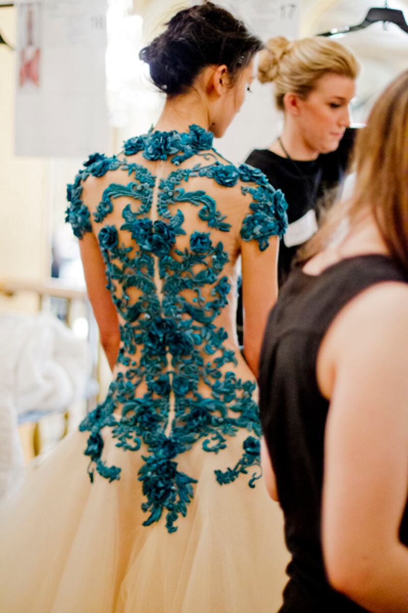 galleries/2012/02/15/new-york-fashion-week-fall-2012-backstage-at-marchesa-photos/marchesa-nyfw-tachman-216_zq64c1