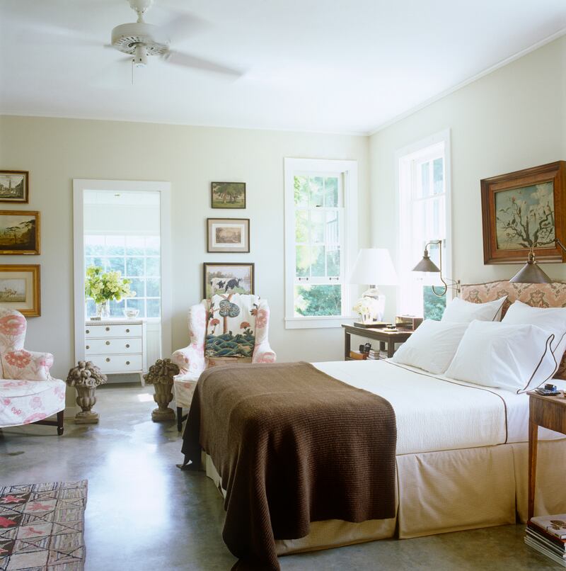 galleries/2013/08/03/omg-i-want-this-house-hudson-valley-photos/130802-omg-milbrook10_hzhkqu