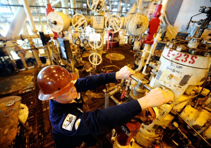 galleries/2009/11/04/hot-jobs/hot-jo1_lfswr9