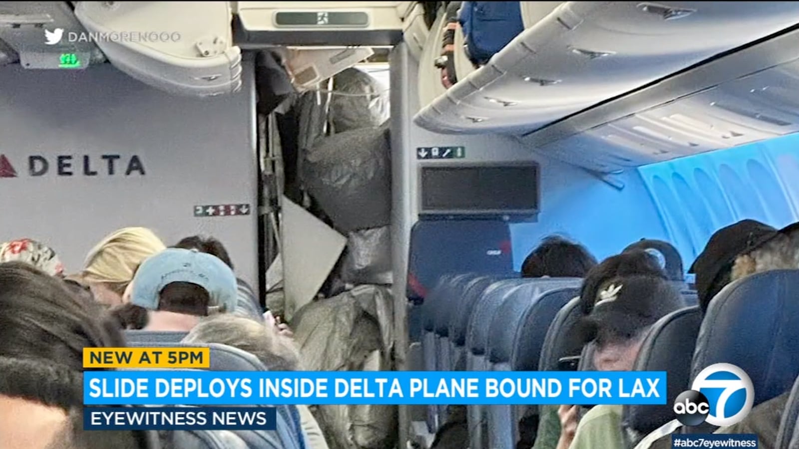 An emergency slide accidentally deployed on a Delta plane.