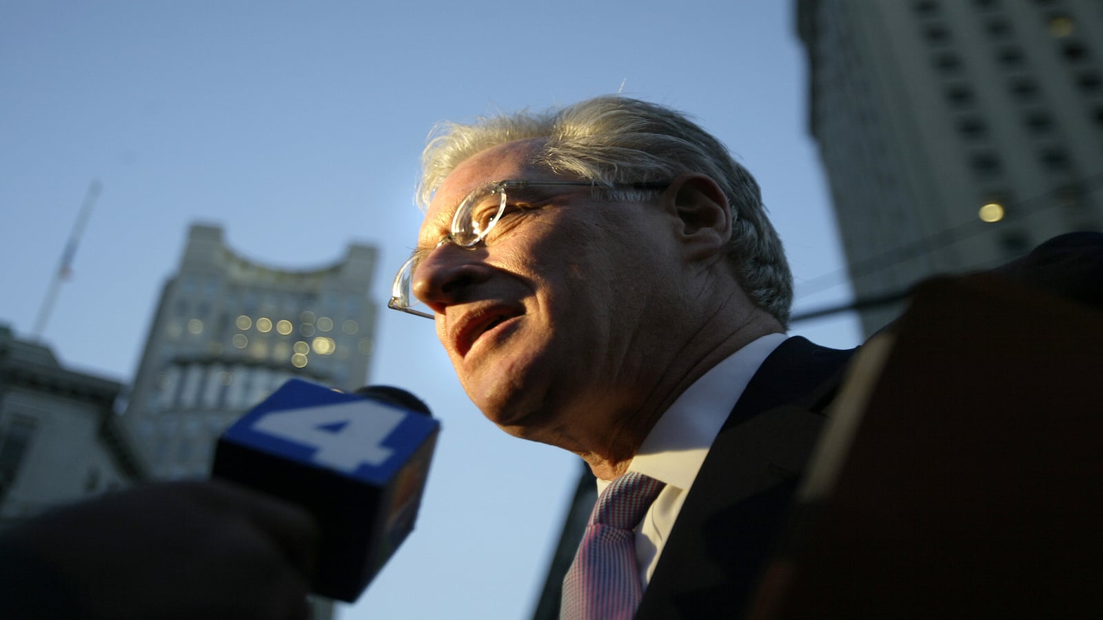 170523-trump-russia-lawyer-cheat_mkimvo