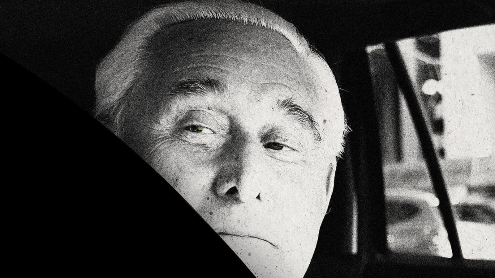 220207-roger-stone-hero_eifhnq