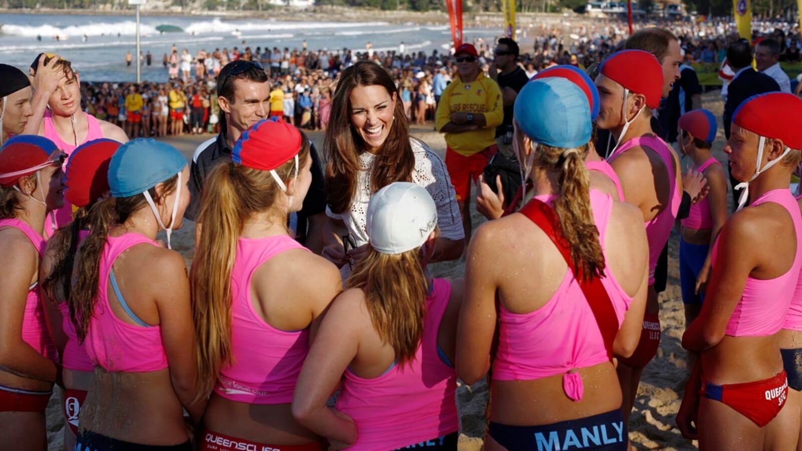 articles/2014/04/18/kate-tells-balding-william-he-needs-a-wig/kate-lifesaver_l92bj4