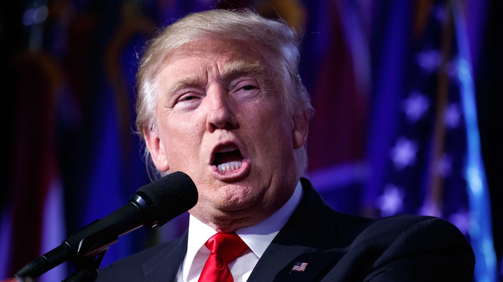 articles/2016/11/23/what-me-torture-donald-trump-week-of-wild-wtf-reversals/161123-Tomasky-Trump-Flips-On-Torture-tease_nxrg60