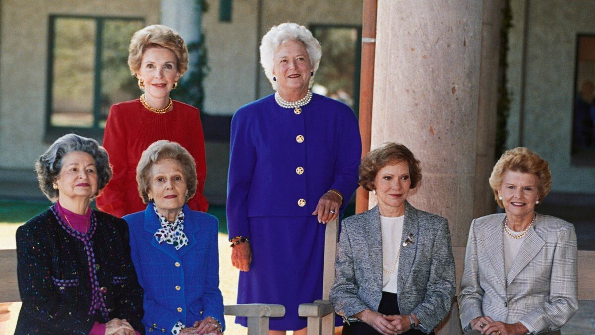 galleries/2012/01/25/americas-most-influential-first-ladies-from-eleanor-roosevelt-to-jacqueline-kennedy-photos/most-influencial-first-ladies-gal-tease_ae3vcm