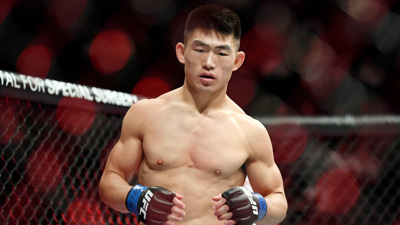 Song Yadong before his fight against Alejandro Perez at T-Mobile Arena.