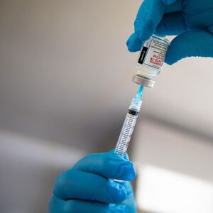 211110-herd-immunity-covid-hero_teqmfp