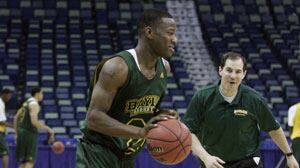 cheats/2010/03/27/baylor-sets-sights-on-final-four/baylor-sets-sights-on-final-four_pvoxu6