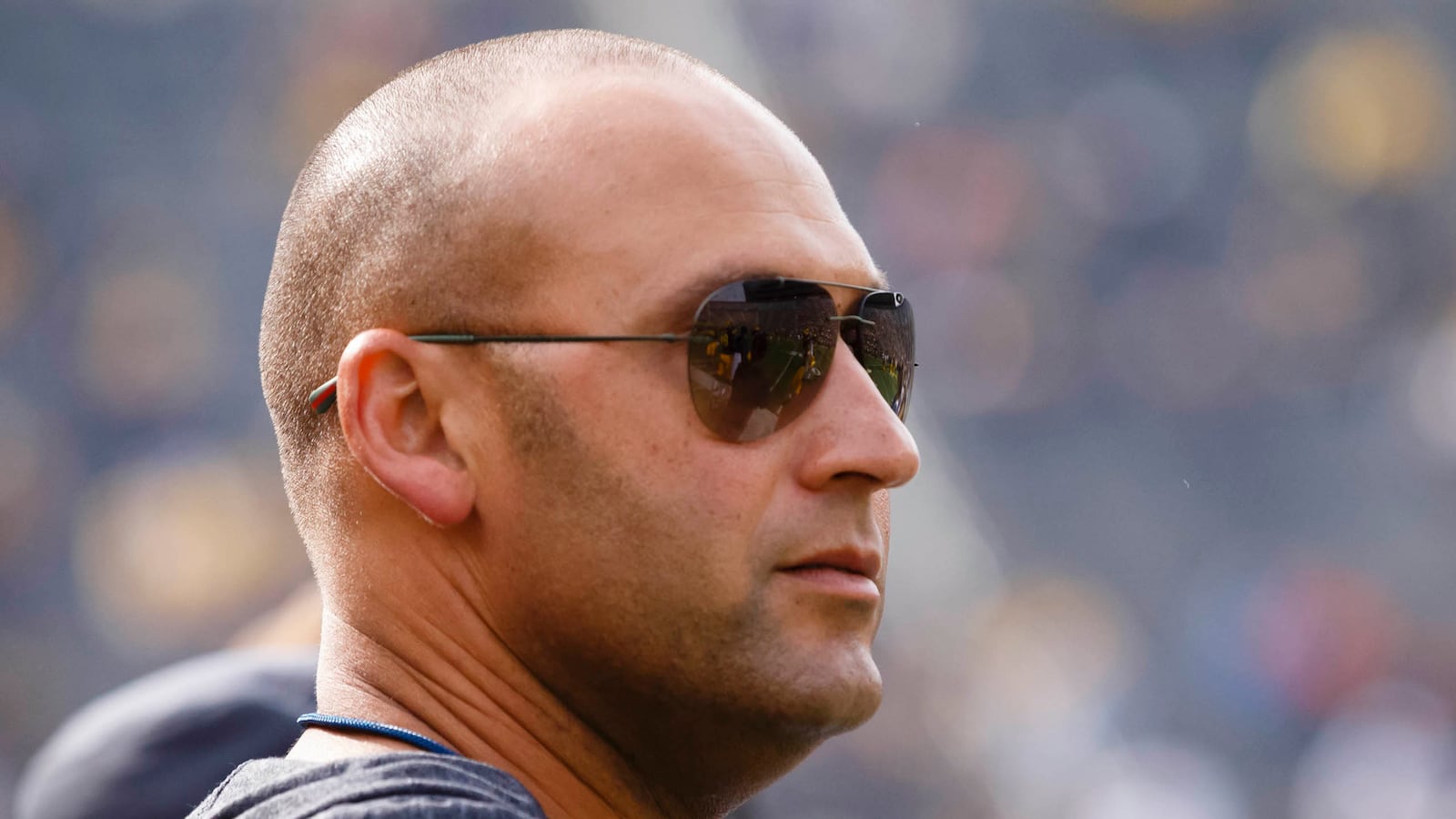 cheats/2015/12/16/jeter-calls-briefs-gay-loses-deal/151216-jeter-cheat_bs5uog