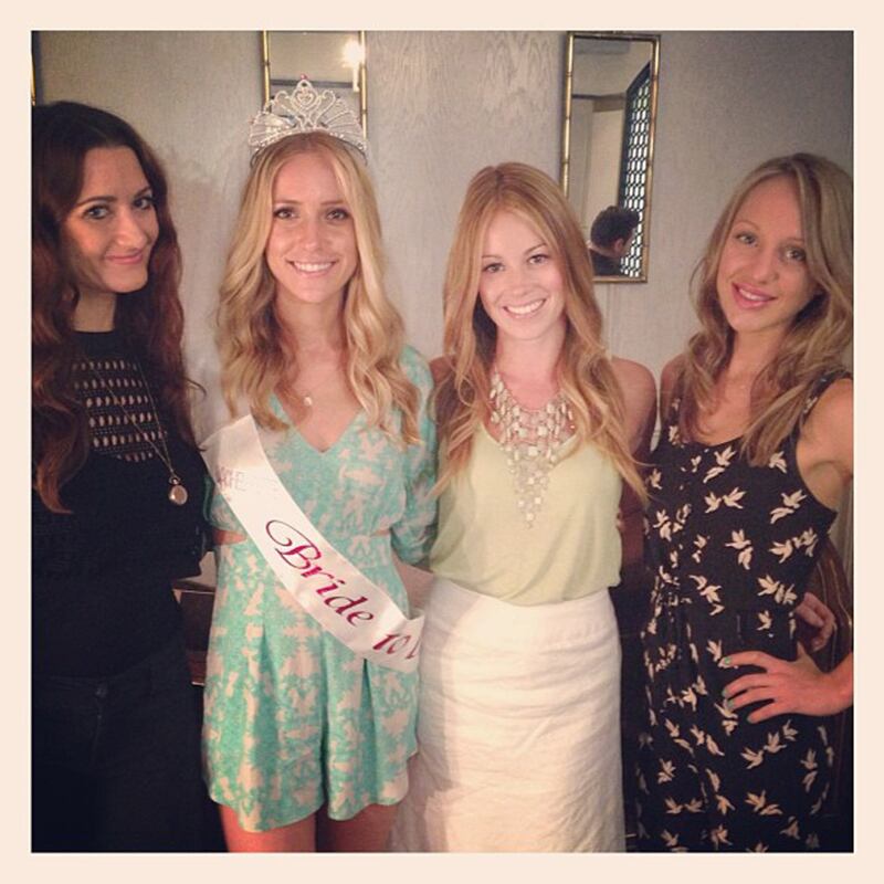 galleries/2013/06/09/mariah-carey-rihanna-more-celebrity-twitter-pictures-photos/130605-instagram-kristincavofficial_mve0if