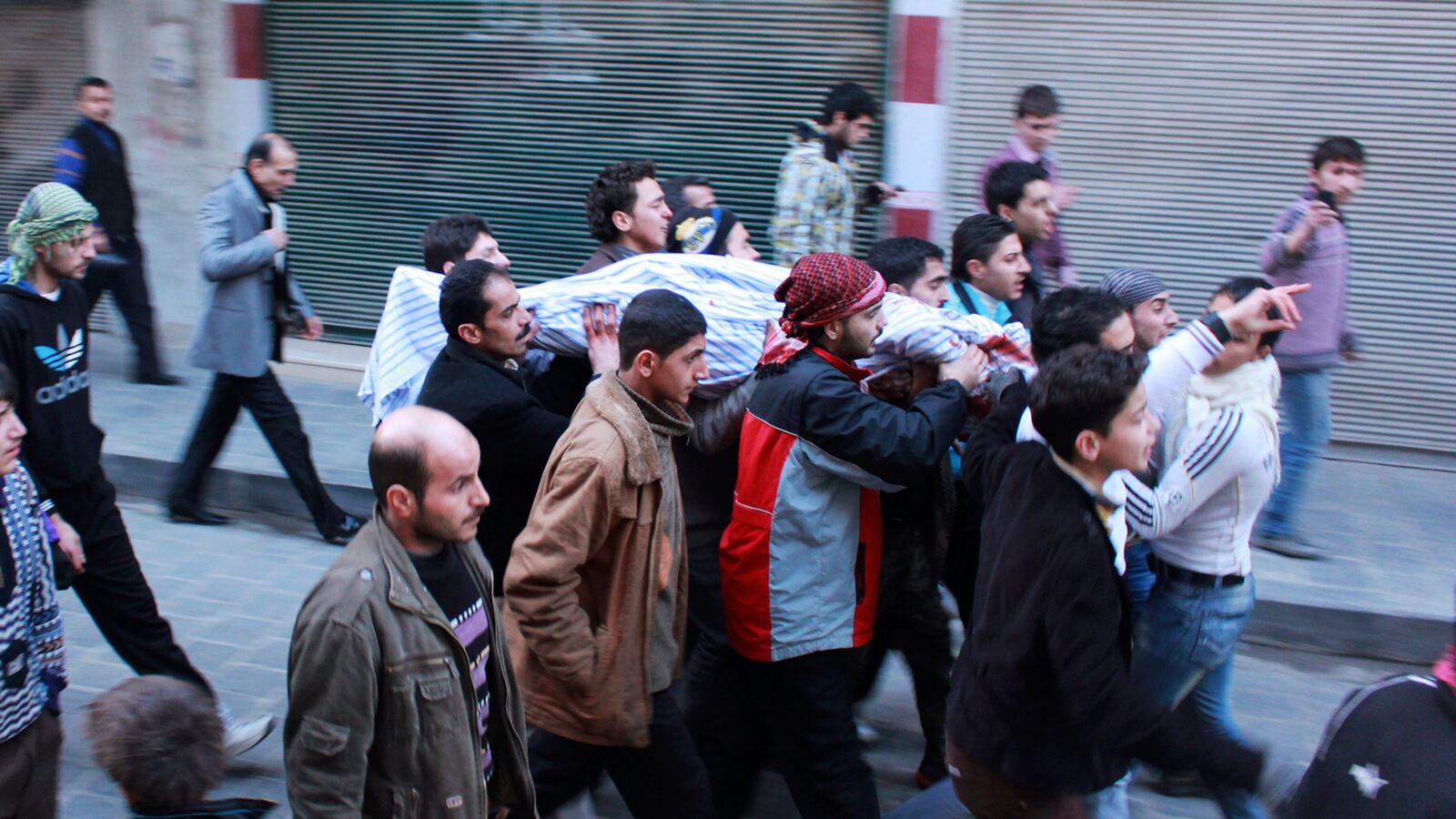 cheats/2014/01/08/al-qaeda-tries-to-stop-infighting/140108-syria-infighting-cheat_awyx0i