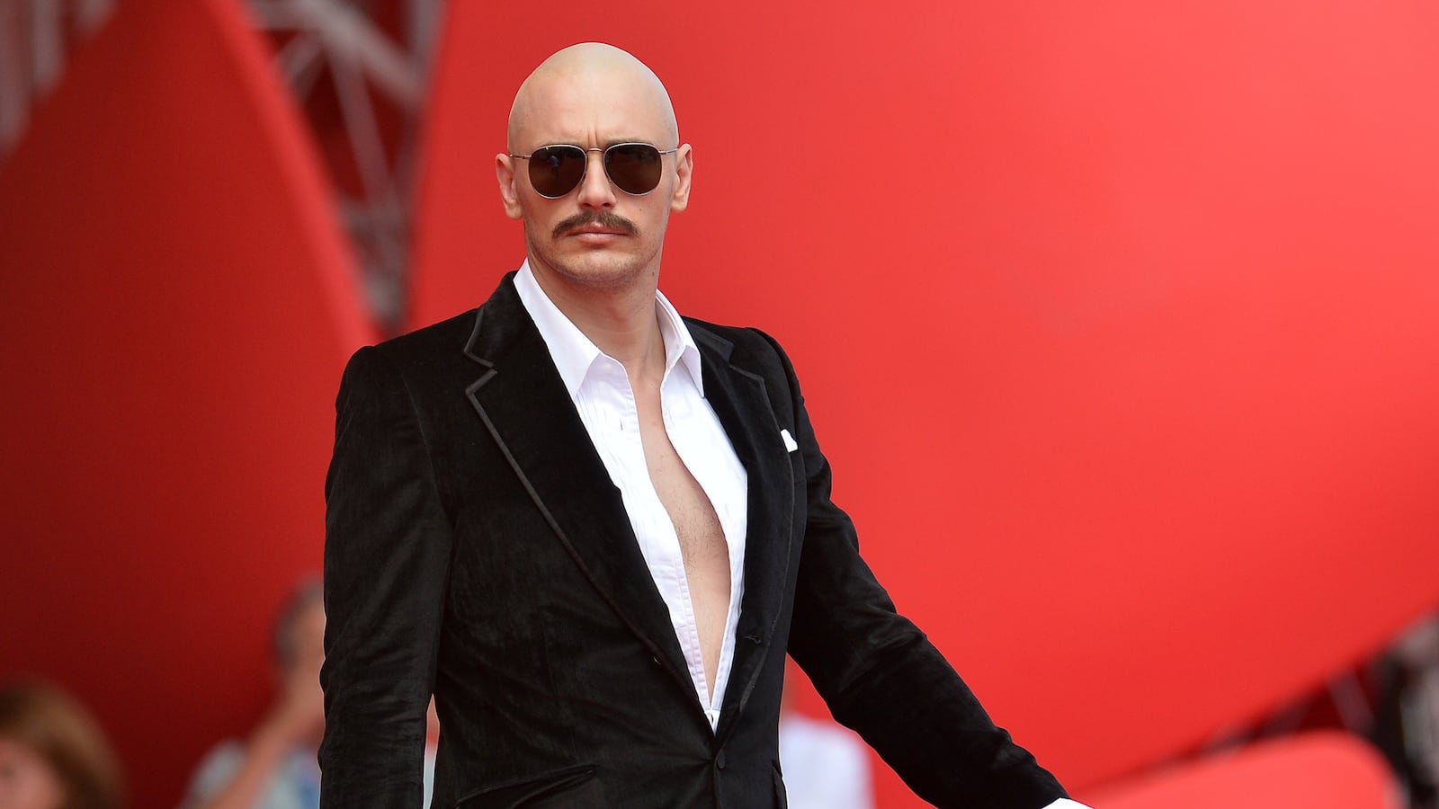 articles/2014/09/05/james-franco-shot-his-new-movie-at-the-venice-film-festival-and-i-was-in-it/140905-stern-james-franco-tease_x5mvl1