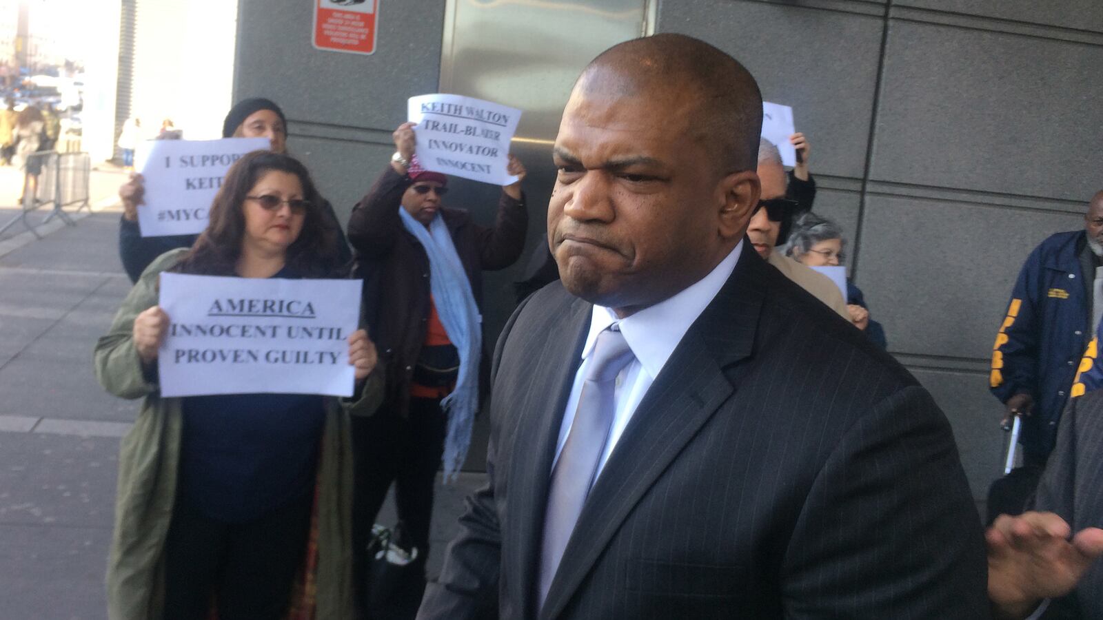 articles/2016/12/02/nypd-commander-charged-with-trump-like-pussy-grab/161201-daly-bronx-groper-tease_p8kaoo