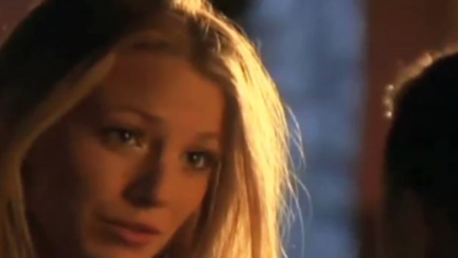 videos/2010/09/14/gossip-girl-catfight-in-paris/gossipgirl-paris-120_lxcpwq