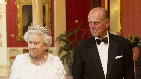 cheats/2011/06/02/queenrsquos-jubilee-plans-announced/summer-white-album---queen-elizabeth_hidano