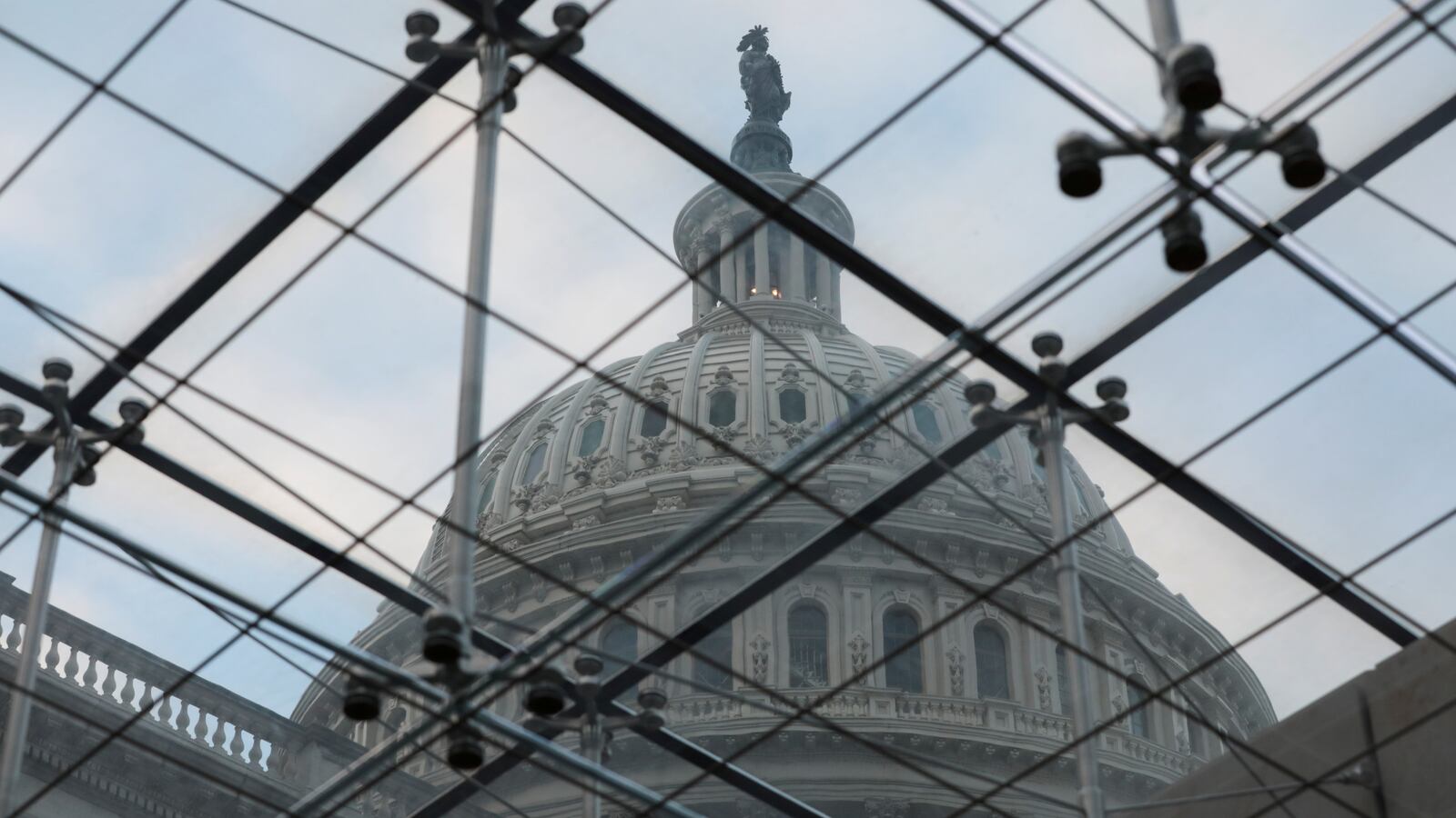 122320-gun-congress-cheat_r4g7se