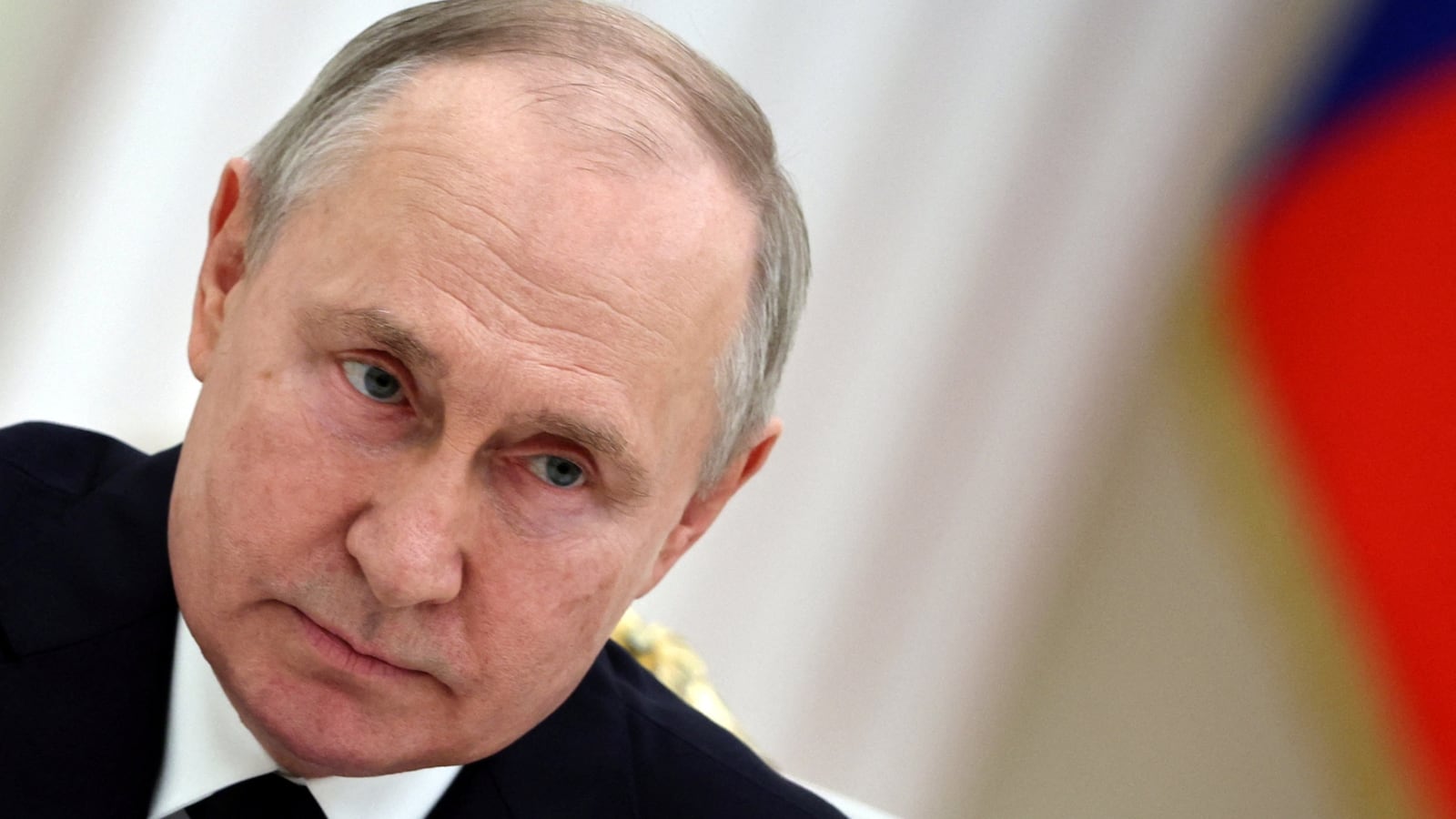 2023-06-27T135505Z_228123553_RC2PR1A0W5M1_RTRMADP_3_UKRAINE-CRISIS-RUSSIA-PUTIN_jnuf34