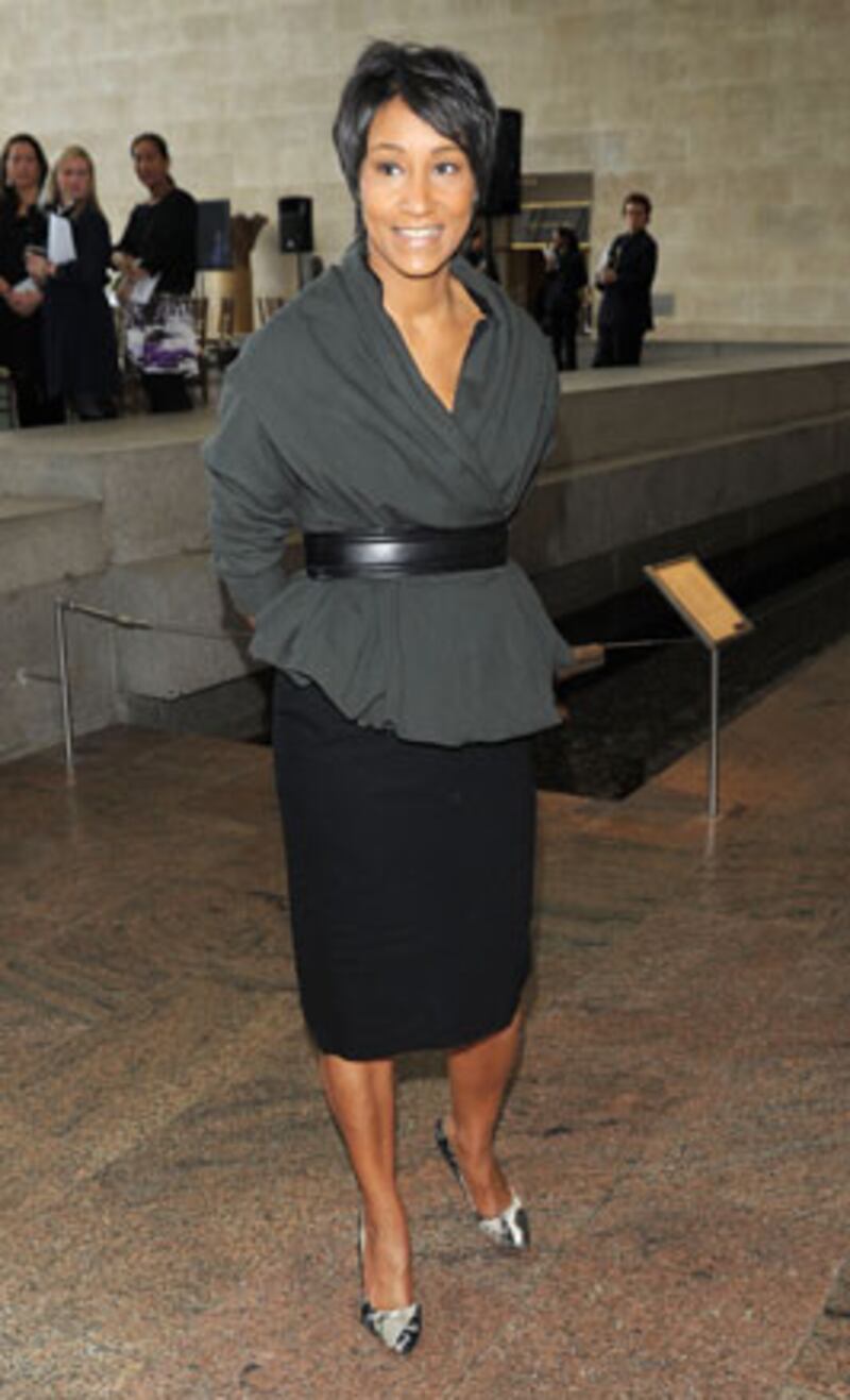galleries/2010/01/15/the-week-in-red-carpet/wirc---rogers_nmpjay