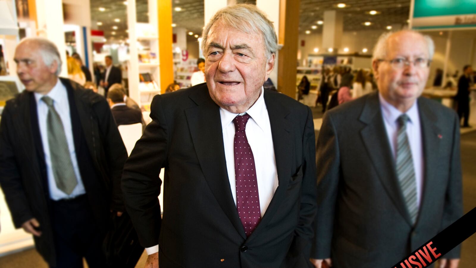 articles/2012/02/07/claude-lanzmann-shoah-director-is-detained-at-israeli-airport-after-allegedly-trying-to-hug-and-kiss-a-female-security-agent/shoah-director-held-claude-lanzmann-ephron_a7sakr
