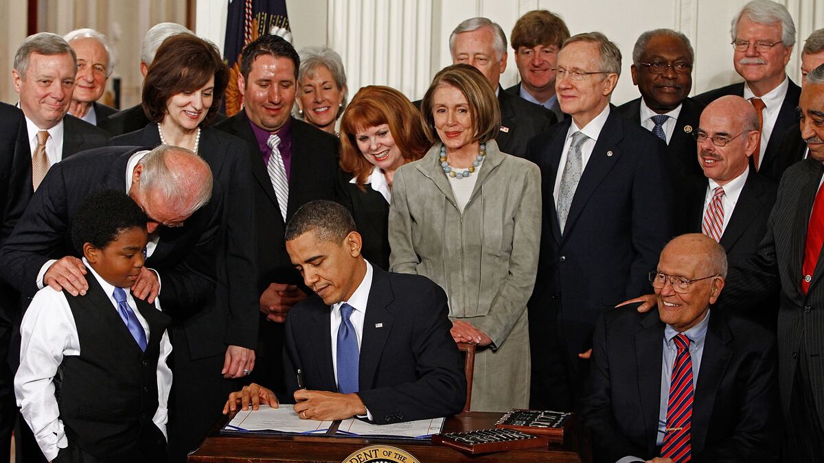 cheats/2011/11/14/supreme-court-to-take-up-health-care/obama-healthcare-reform-supreme-court-cs_urswhs