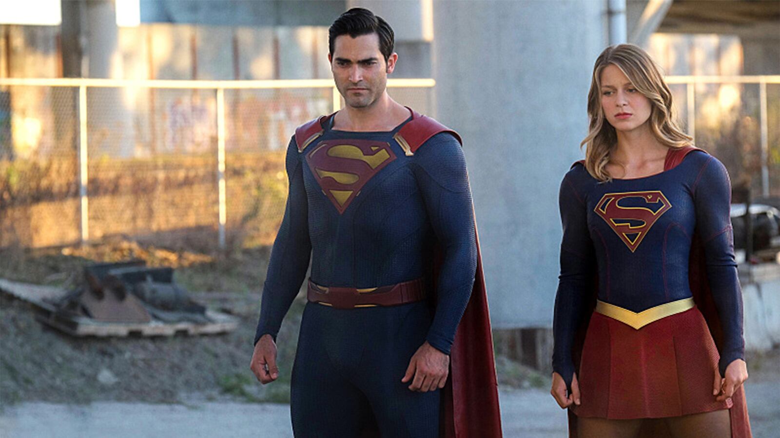 articles/2016/10/10/supergirl-s-superman-tyler-hoechlin-on-bringing-hope-and-optimism-back-to-the-man-of-steel/161010-leon-supergirl-tease_vgjdj4