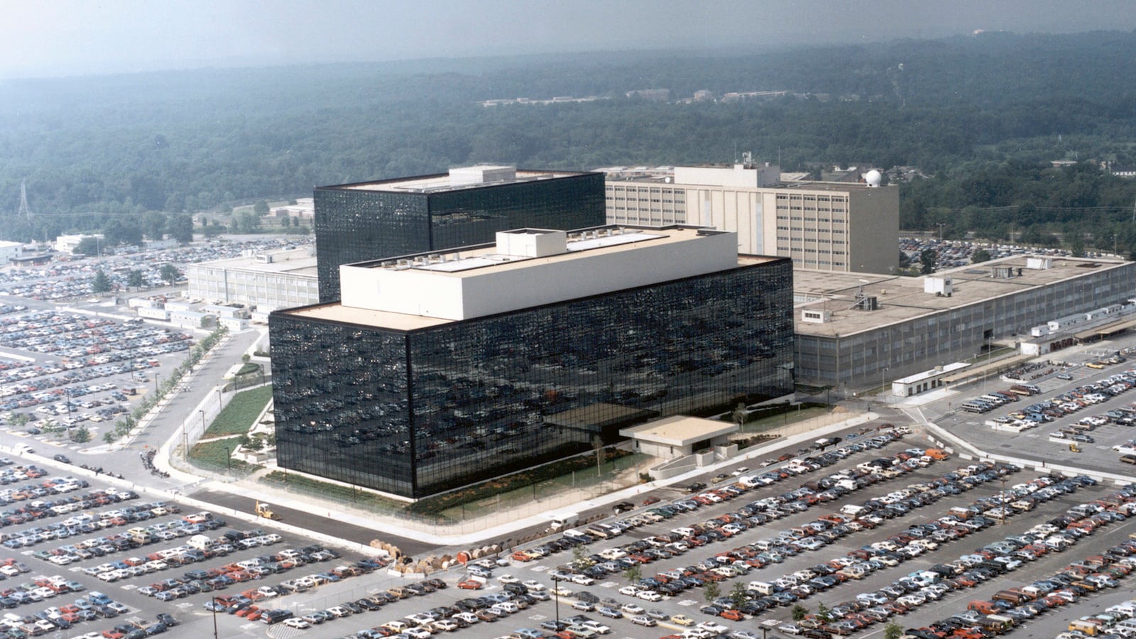 articles/2014/07/03/use-or-look-at-online-privacy-tools-nsa-labels-you-an-extremist/140703-kopstein-nsa-tease_wex5r1