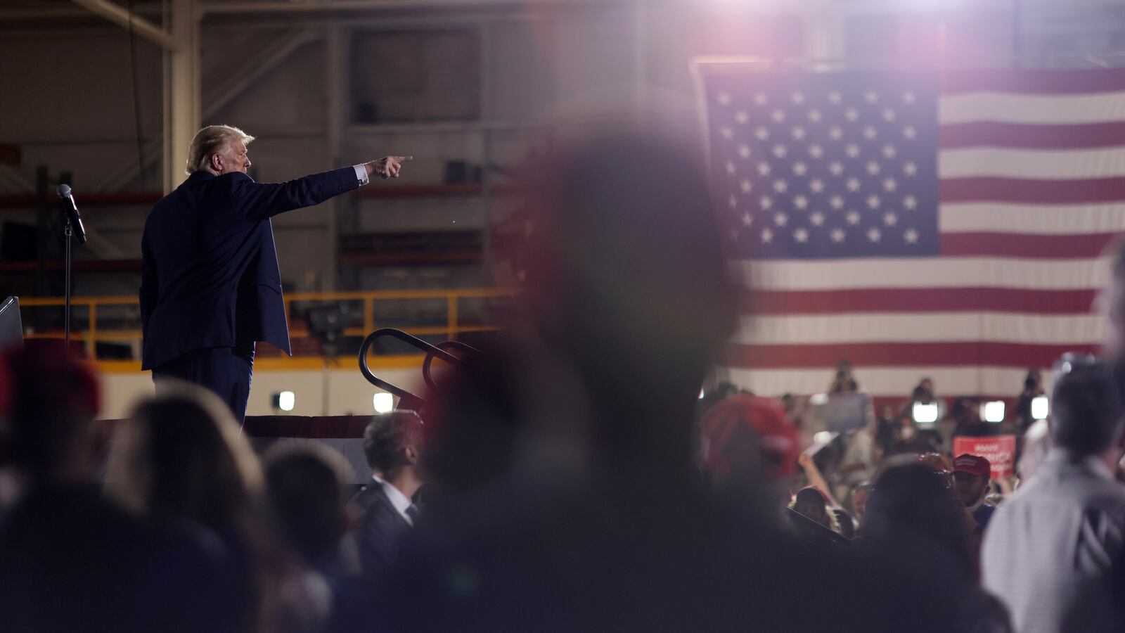 2020-08-29T005433Z_1906053511_RC2CNI91PGDD_RTRMADP_3_USA-ELECTION-TRUMP_nz8ina