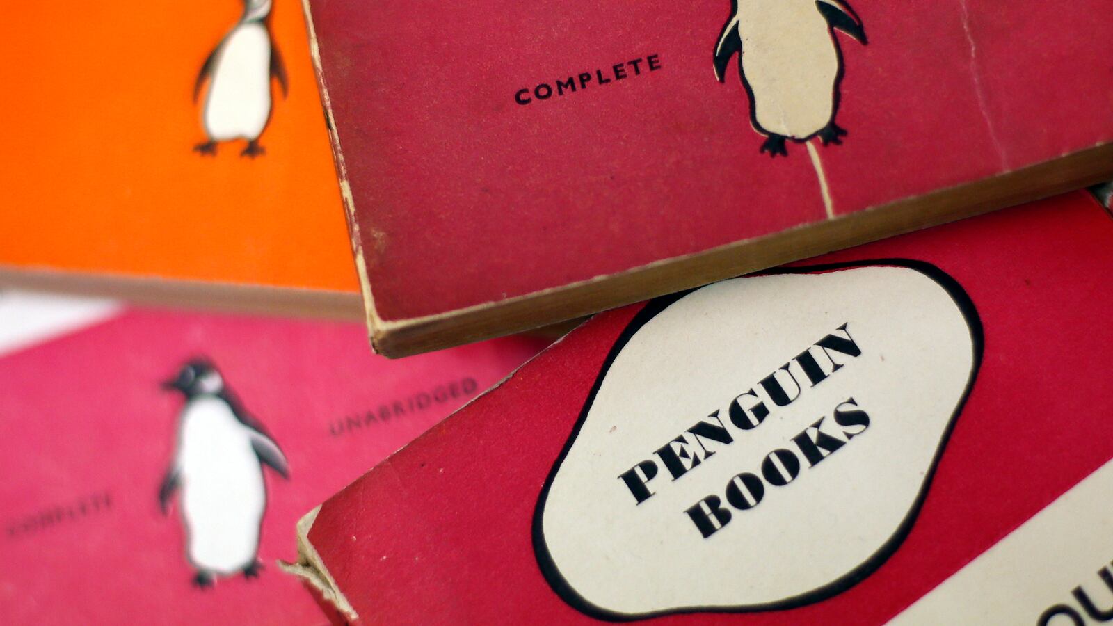 2012-10-29T000000Z_1678696892_LM1E8AT10CX01_RTRMADP_3_PEARSON_pmjqtw