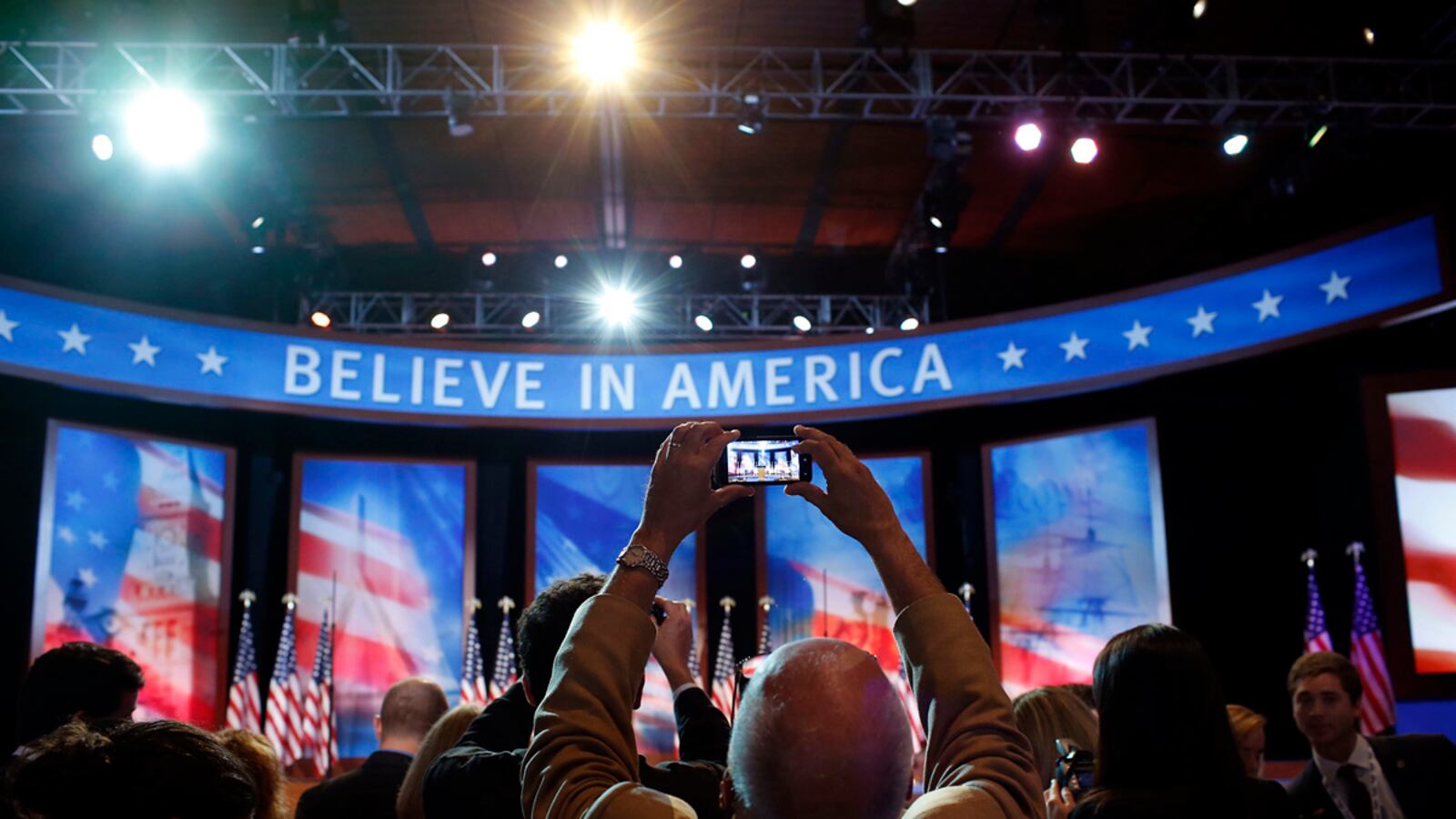 articles/2012/11/06/it-s-a-jazzy-tuesday-night-at-romney-hq/romney-hq-scene-freedlander_n5g8r2